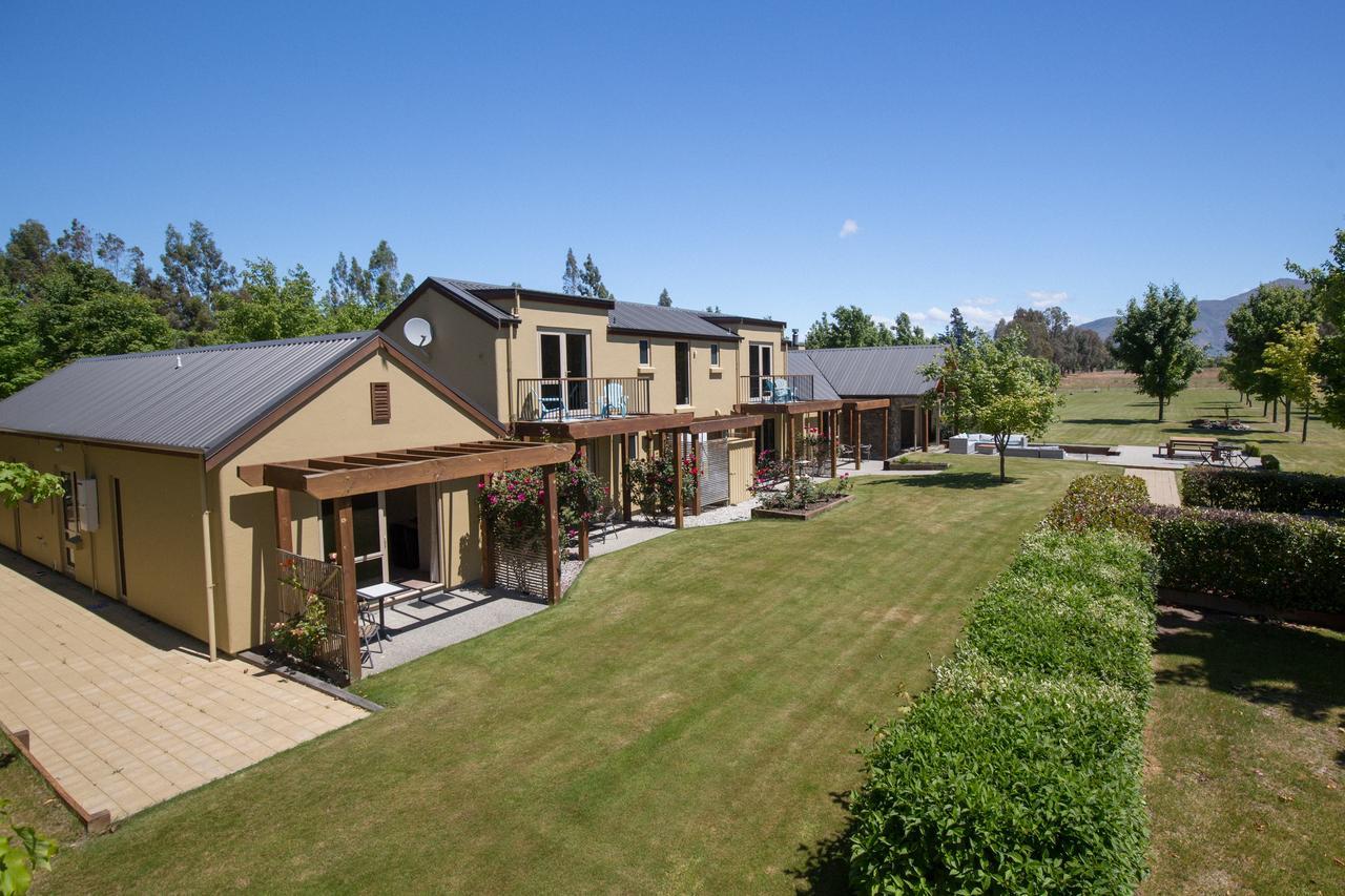 Maple Lodge Luxury Bed & Breakfast Albert Town Εξωτερικό φωτογραφία