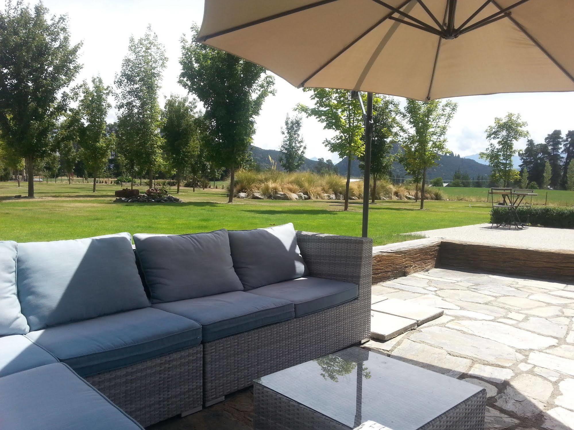 Maple Lodge Luxury Bed & Breakfast Albert Town Εξωτερικό φωτογραφία