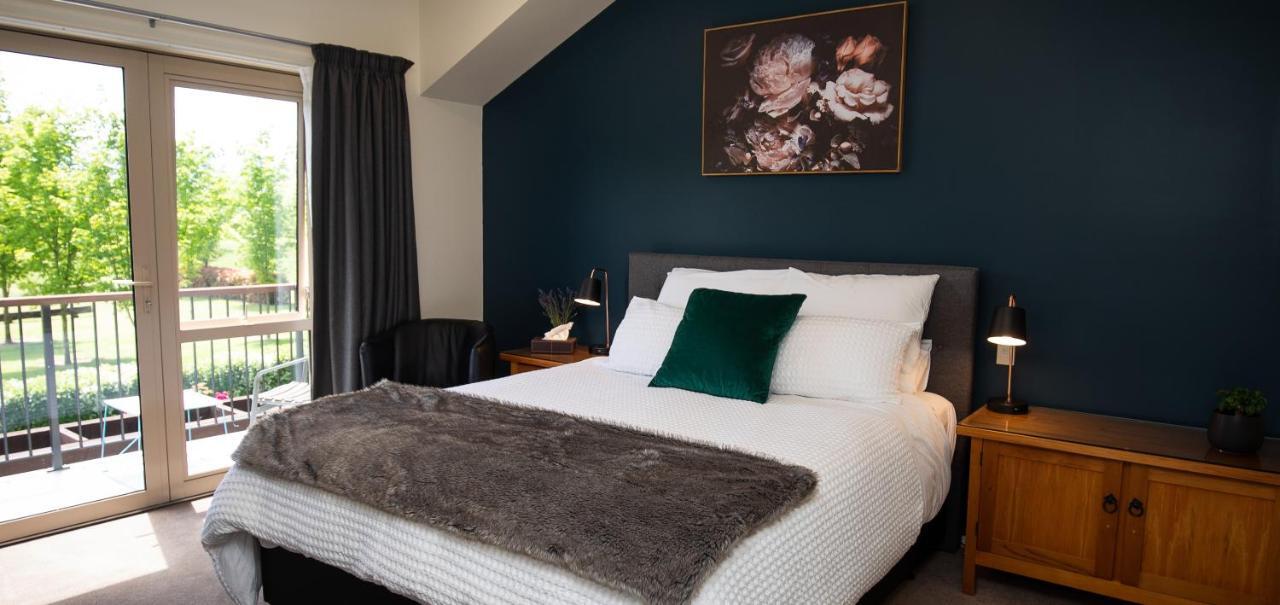 Maple Lodge Luxury Bed & Breakfast Albert Town Εξωτερικό φωτογραφία