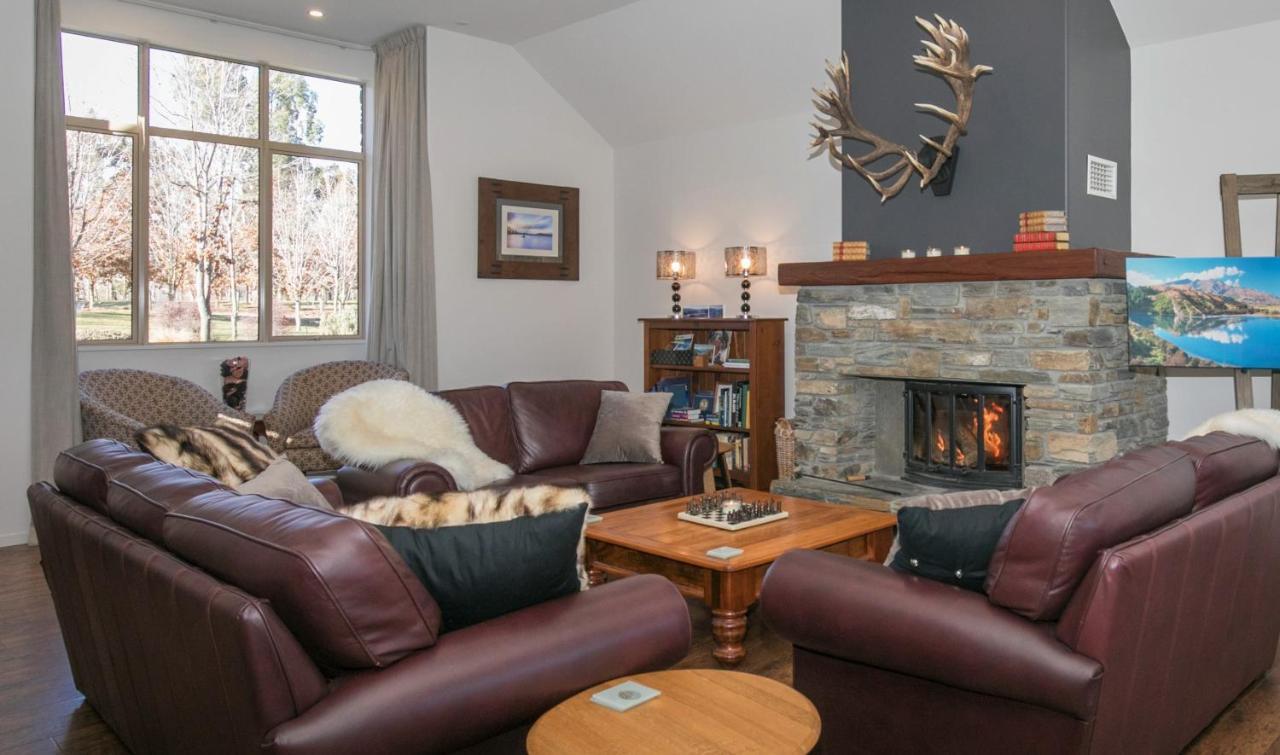 Maple Lodge Luxury Bed & Breakfast Albert Town Εξωτερικό φωτογραφία