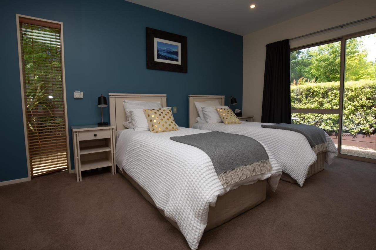 Maple Lodge Luxury Bed & Breakfast Albert Town Εξωτερικό φωτογραφία
