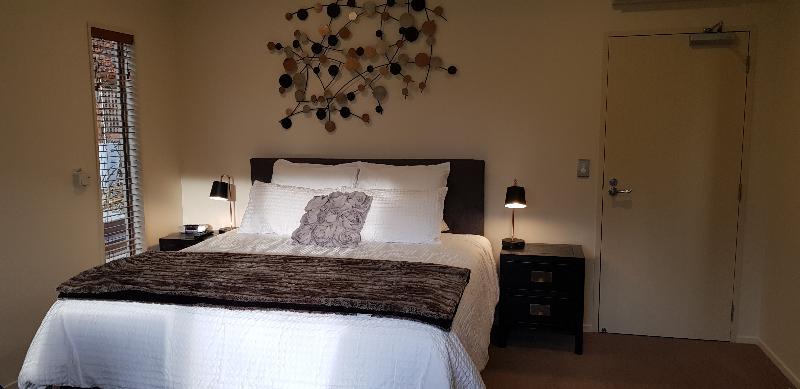 Maple Lodge Luxury Bed & Breakfast Albert Town Εξωτερικό φωτογραφία