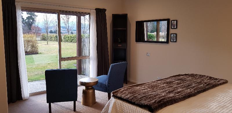 Maple Lodge Luxury Bed & Breakfast Albert Town Εξωτερικό φωτογραφία